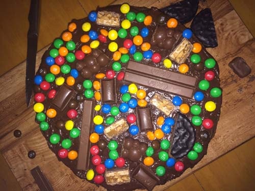 шоколадный торт конфетти 