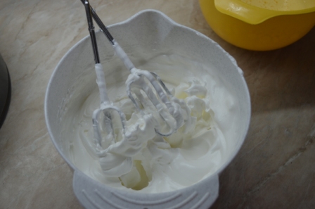 приготовление йогуртового торта